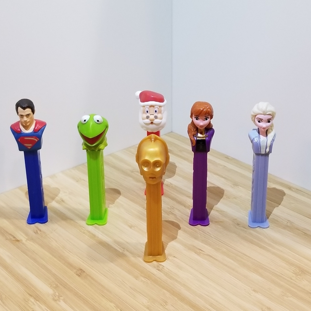 Lot of  six Pez dispensers